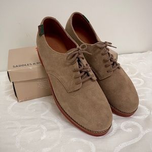 G.H. Bass Buck Shoes Men Size 10